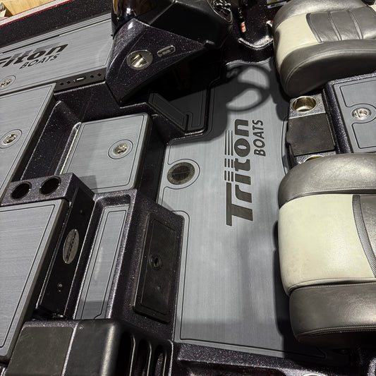 2015-2017 Triton 20 TRX Cooler Step/Lid