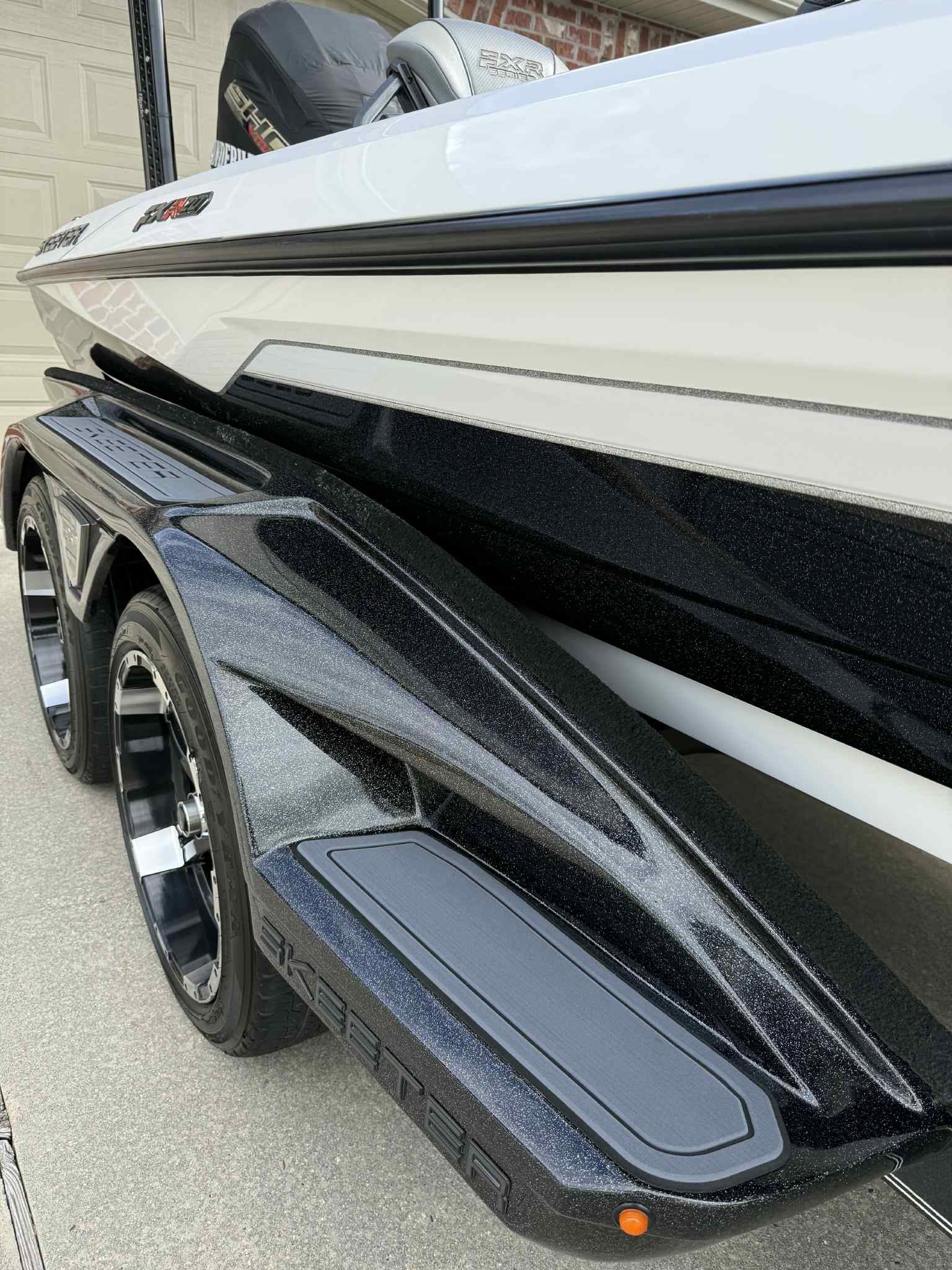 Dura-Deck Skeeter EVA foam FXR trailer pad aset in deep gray over black